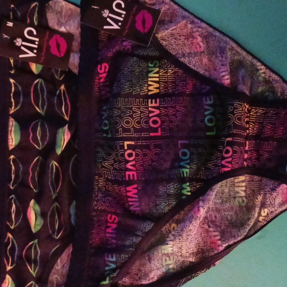 V.I.P VERY IMPORTANT PANTIES